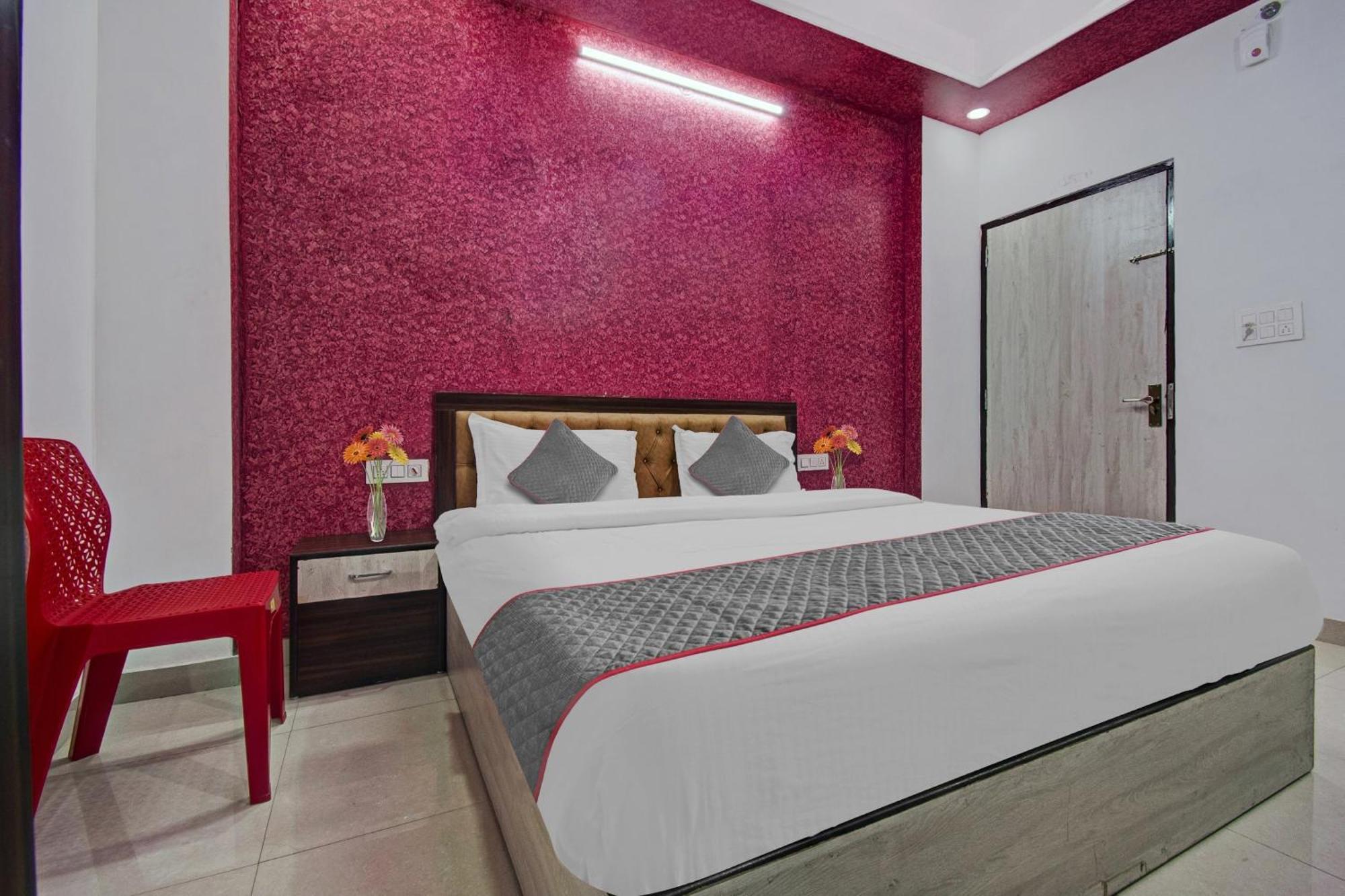 Townhouse The Lotus Hotel Jaipur Exterior photo