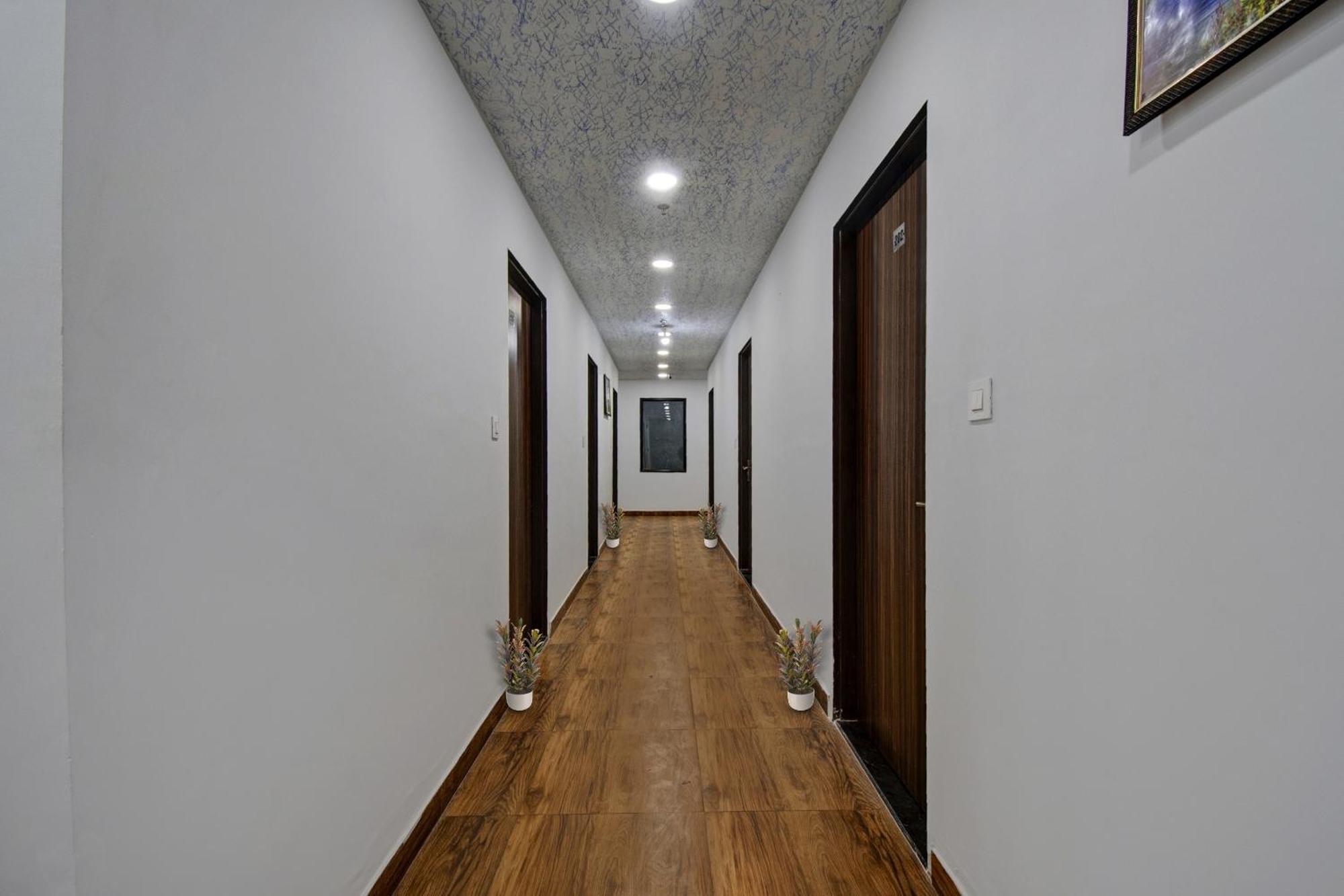 Townhouse The Lotus Hotel Jaipur Exterior photo